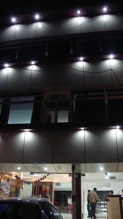 Hotel Ganesha Inn Tapovan Exterior photo